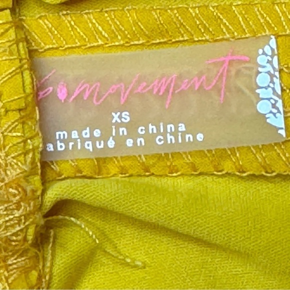 NWT Free People Movement Next Round Short Swaying Sunflowers - Picture 9 of 11